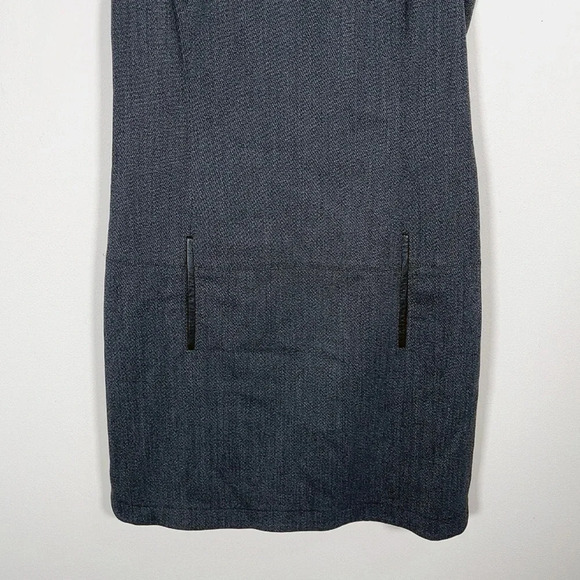 THEORY | WOOL BLEND SLEEVELESS DRESS - Picture 4 of 11